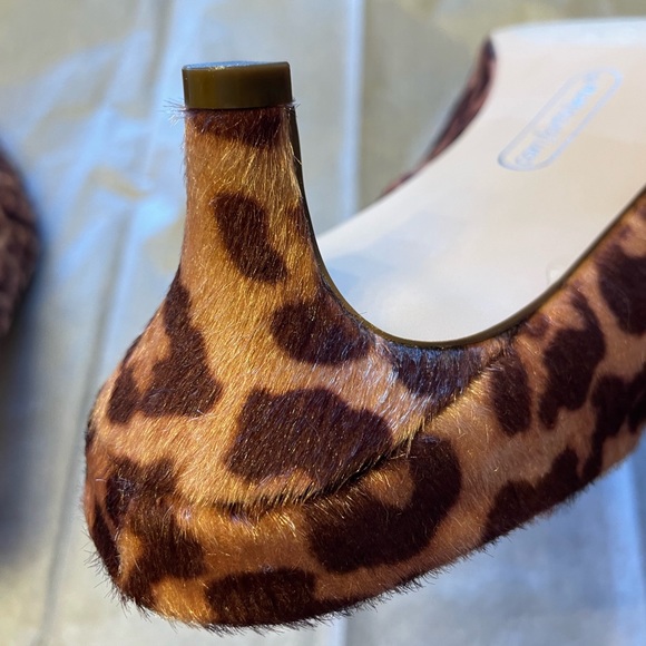 Leopard comfortview shoes size 9 1/2 wide - Picture 7 of 8